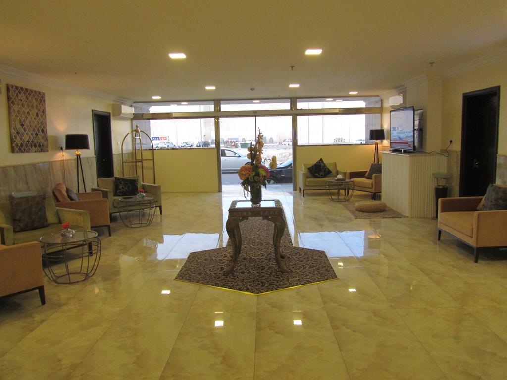 Jw Inn Hotel Nadinah Luaran gambar