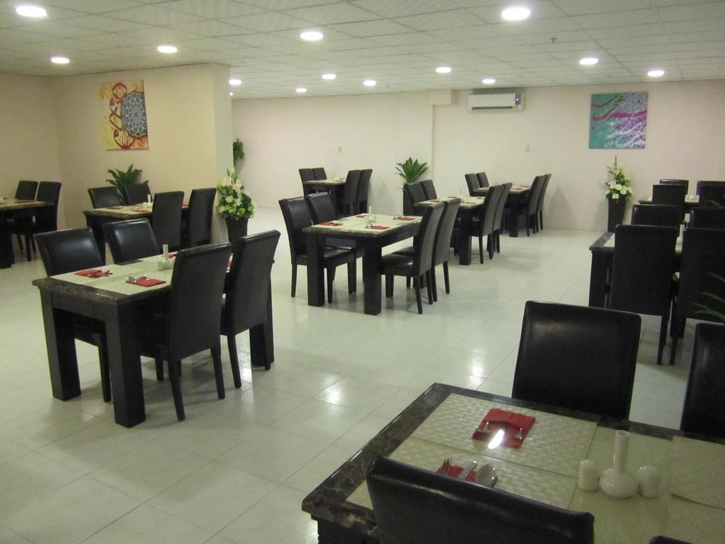 Jw Inn Hotel Nadinah Luaran gambar