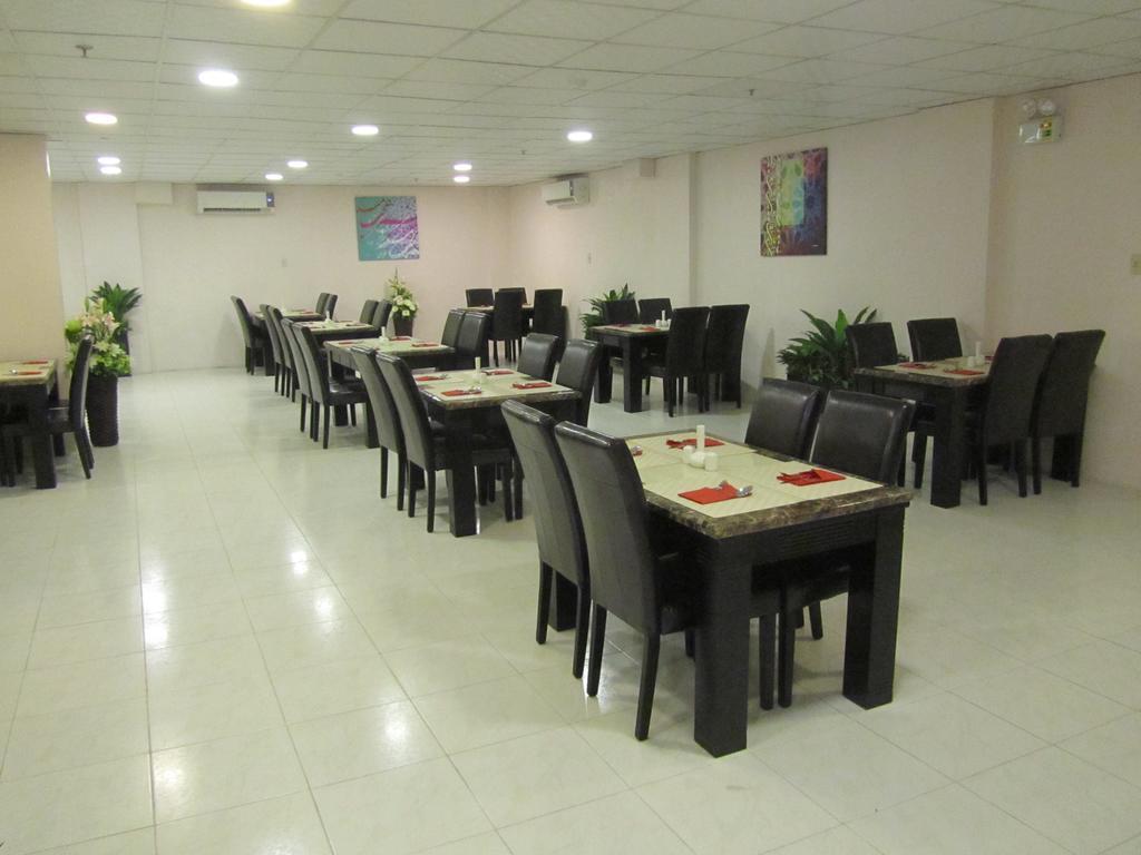 Jw Inn Hotel Nadinah Luaran gambar